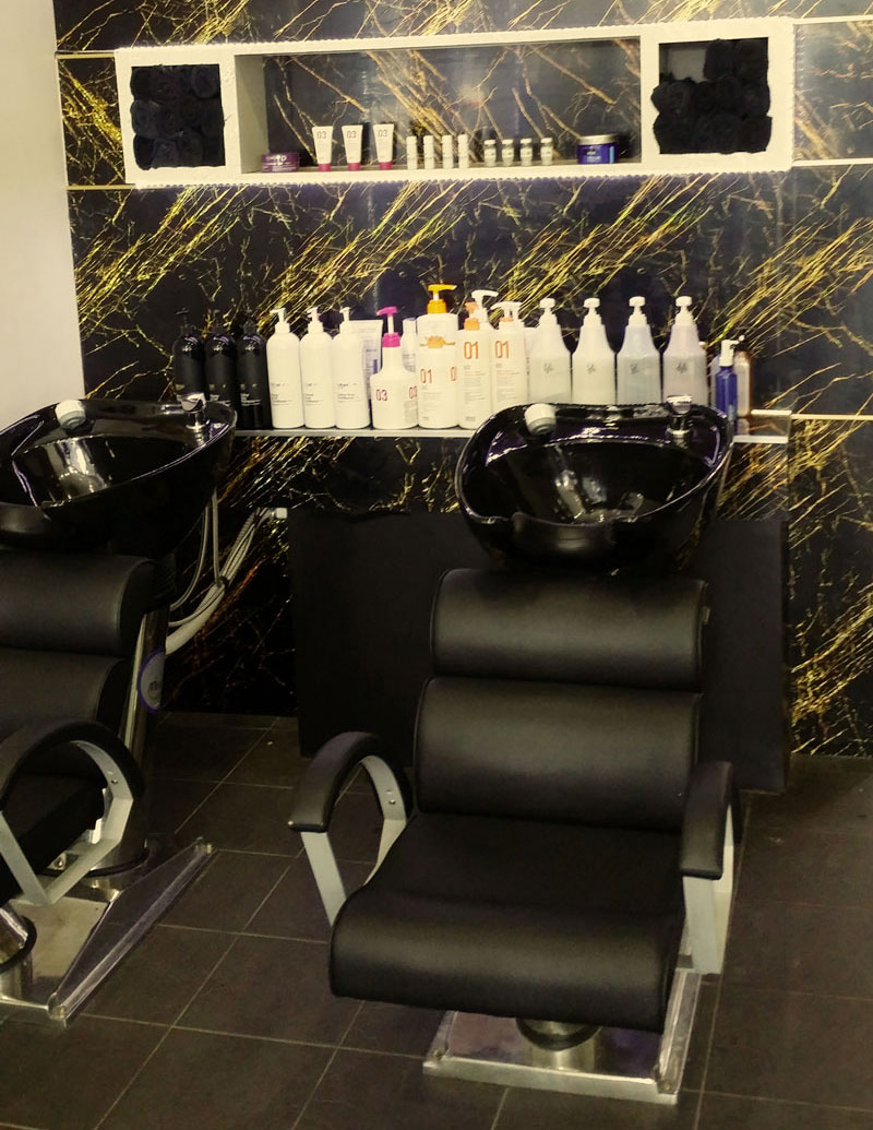 ABOUT Melbourne’s best colourist