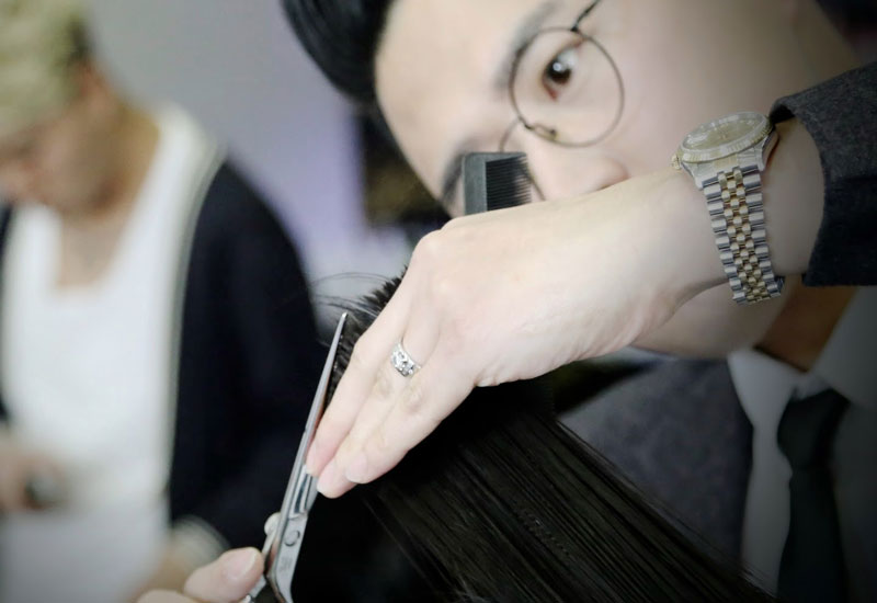 ABOUT Melbourne’s best ladies’ hairdresser
